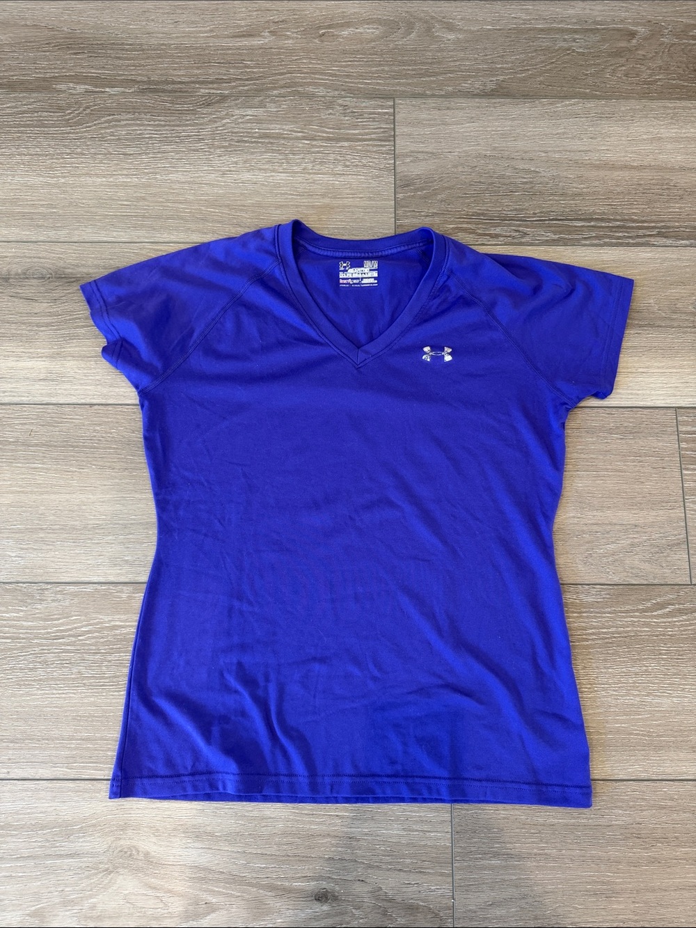 Under Armour Women's Royal Purple V-Neck Short Sleeve Tee